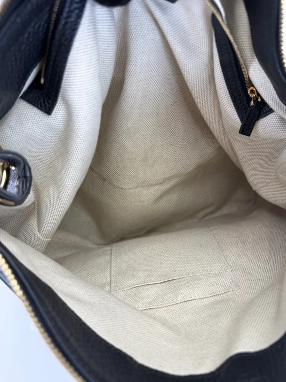 Gucci Pebbled Calfskin Large Soho Hobo Black - Picture 11 of 16